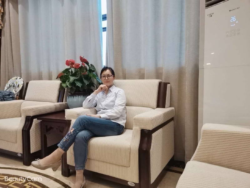 秋水伊人的第一张照片--百色相亲服务中心