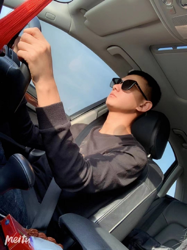 小五的第一张照片--百色相亲服务中心