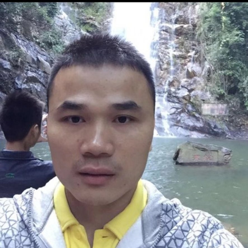 老梁的第一张照片--百色相亲服务中心