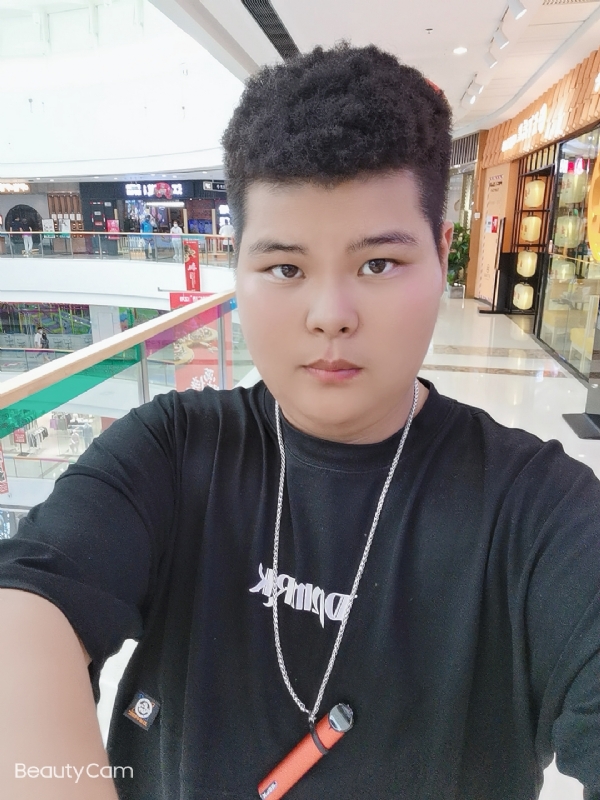 mateud的第一张照片--百色相亲服务中心