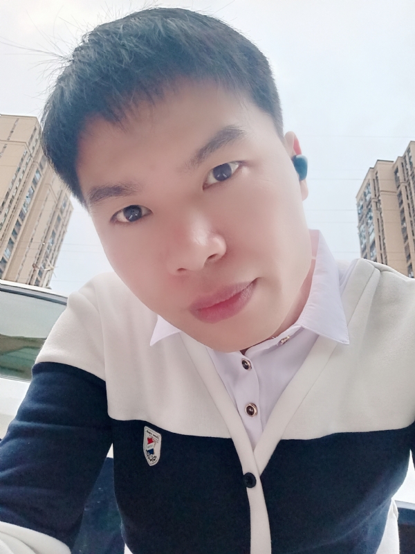 雨霁月清风的第一张照片--百色相亲服务中心