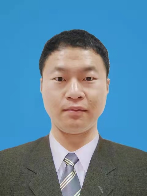 雨哥的第一张照片--百色相亲服务中心