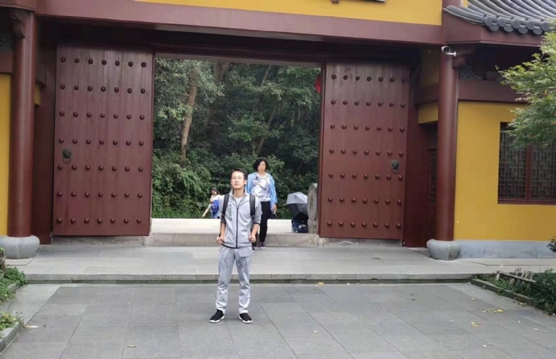 木林森的第一张照片--百色相亲服务中心