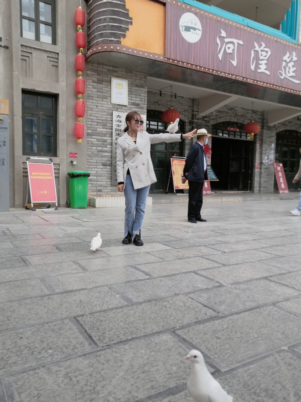 艳艳的第一张照片--百色相亲服务中心