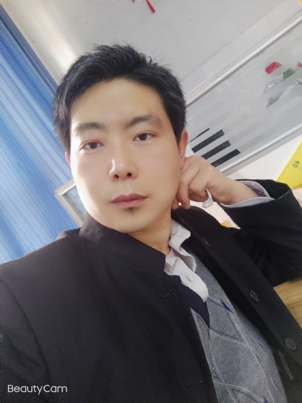 铜豌豆的第一张照片--百色相亲服务中心