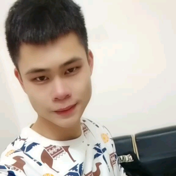 浪子的第一张照片--百色相亲服务中心