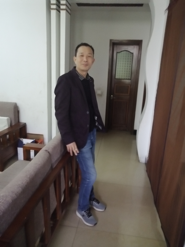 相亲相爱的第一张照片--百色相亲服务中心