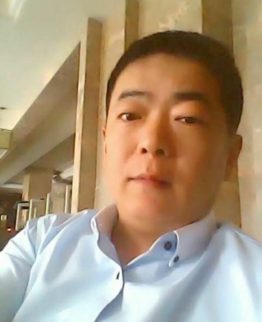 落叶随风的第一张照片--百色相亲服务中心