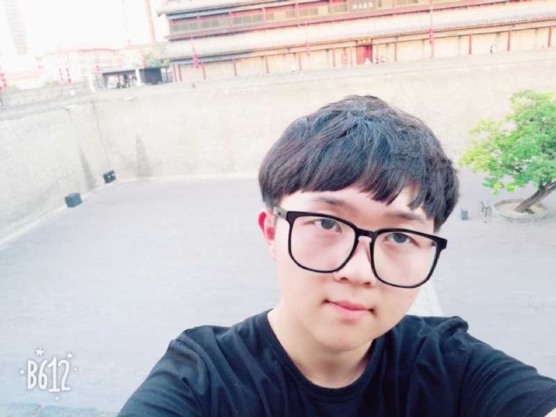 白夜行中人的第三张照片--百色相亲服务中心