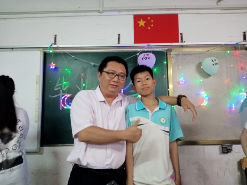 峰的第一张照片--百色相亲服务中心