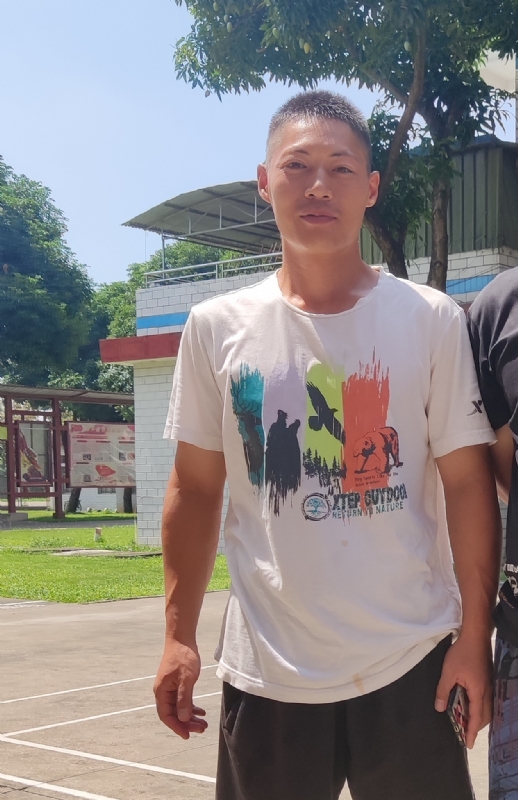 孤鹰的第一张照片--百色相亲服务中心