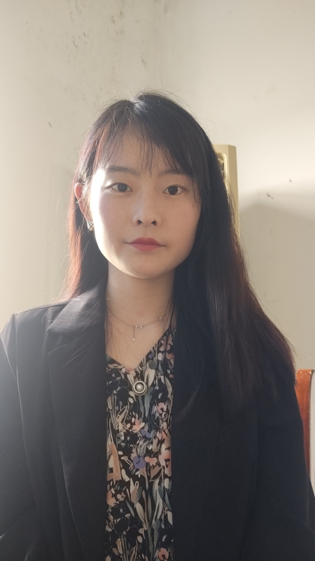 啾啾儿的第一张照片--百色相亲服务中心