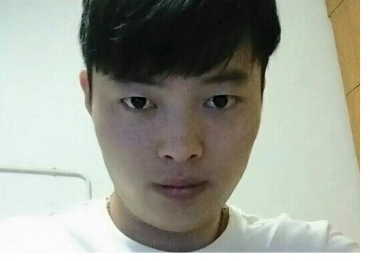 小张哥哥的第一张照片--百色相亲服务中心