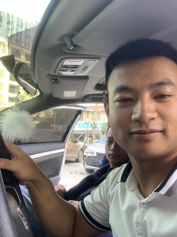 古有风琴的第三张照片--百色相亲服务中心