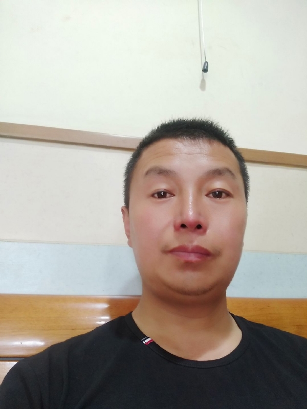 快乐的小鱼儿的第一张照片--百色相亲服务中心