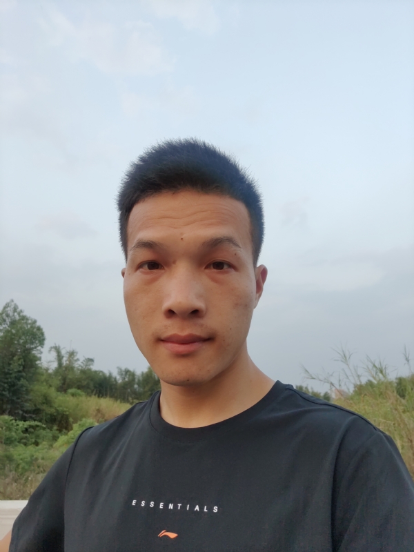 大龙的第一张照片--百色相亲服务中心