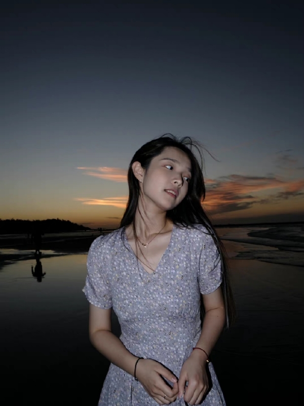 曉雯的第一张照片--百色相亲服务中心