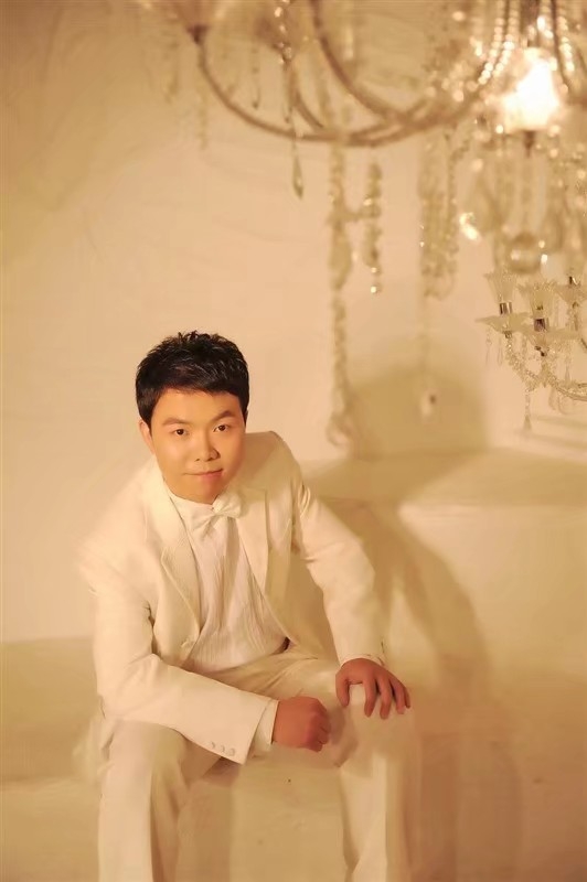 龙樱花的第一张照片--百色相亲服务中心