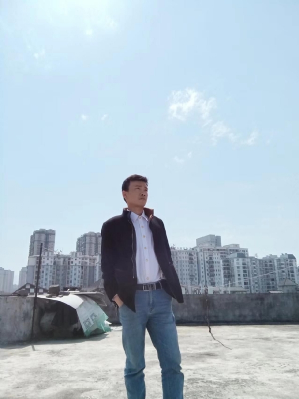 蓝色心情的第一张照片--百色相亲服务中心