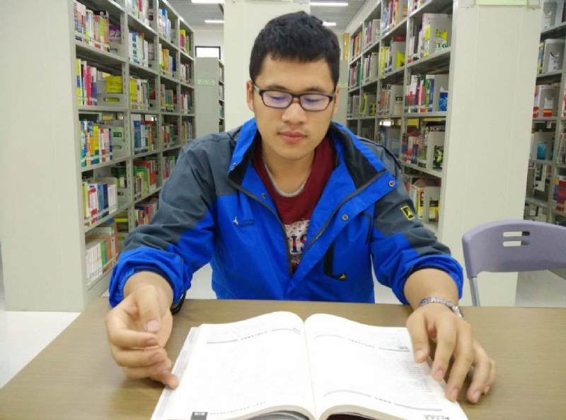 鲮的第四张照片--百色相亲服务中心