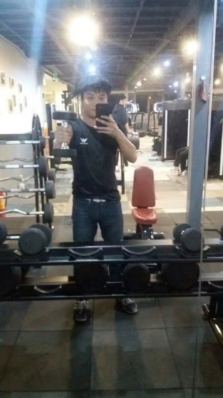 龙坦的第一张照片--百色相亲服务中心