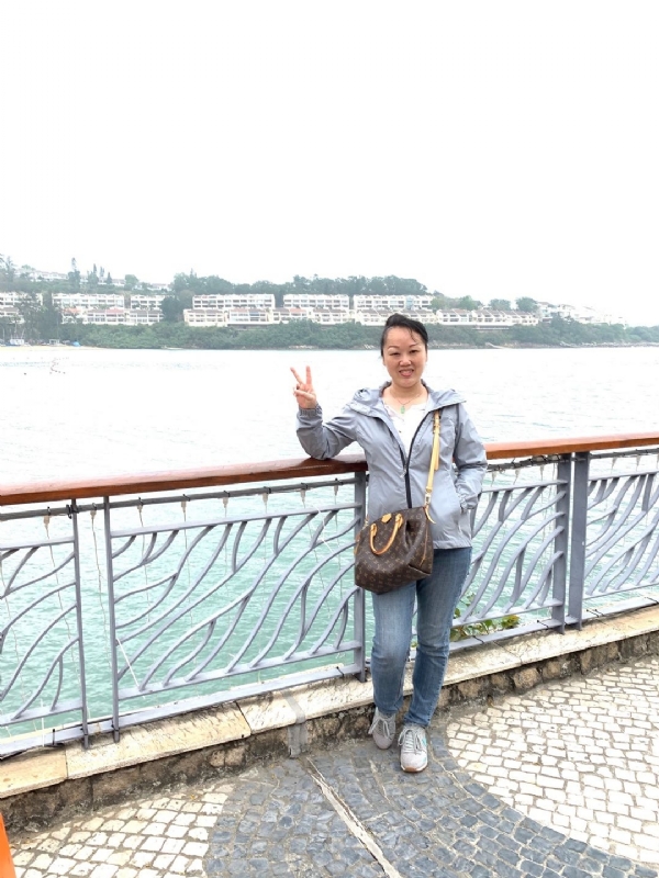 梅子的第三张照片--百色相亲服务中心