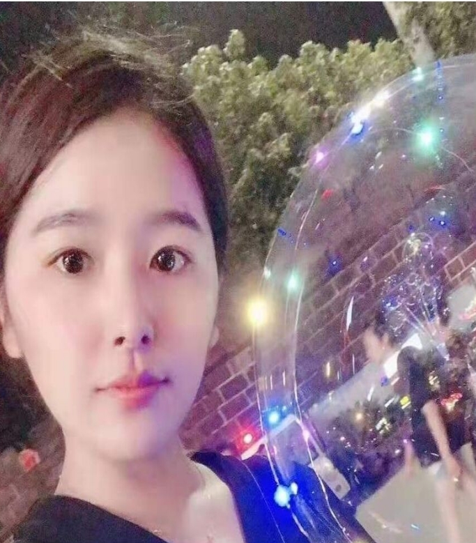 心碎小猪的第一张照片--百色相亲服务中心