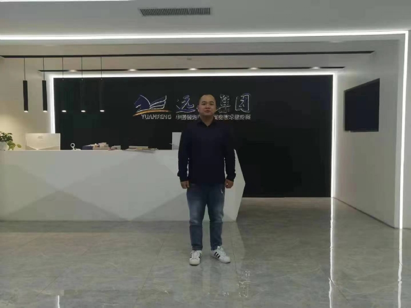 远去的雄鹰的第一张照片--百色相亲服务中心