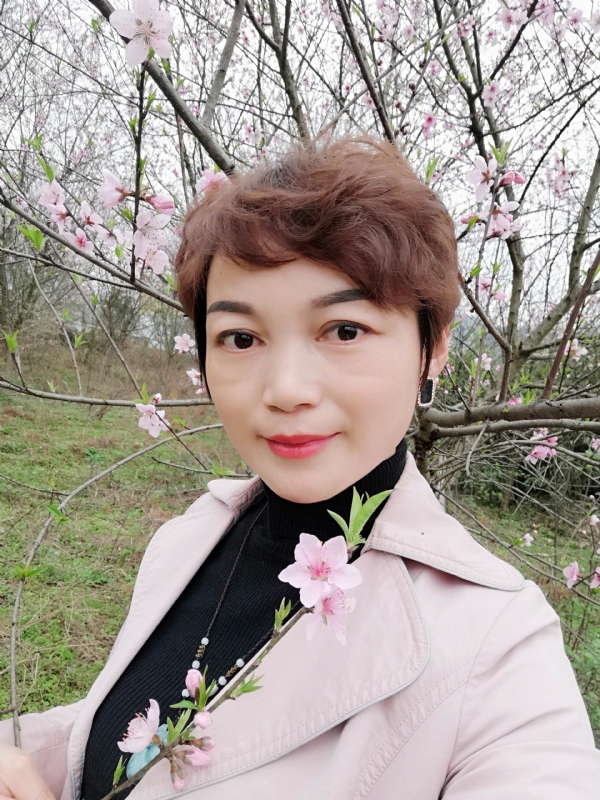 转角遇到你的第一张照片--百色相亲服务中心