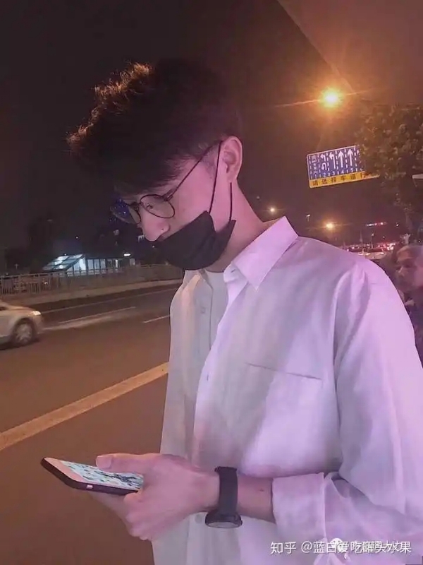 情圣的第一张照片--百色相亲服务中心