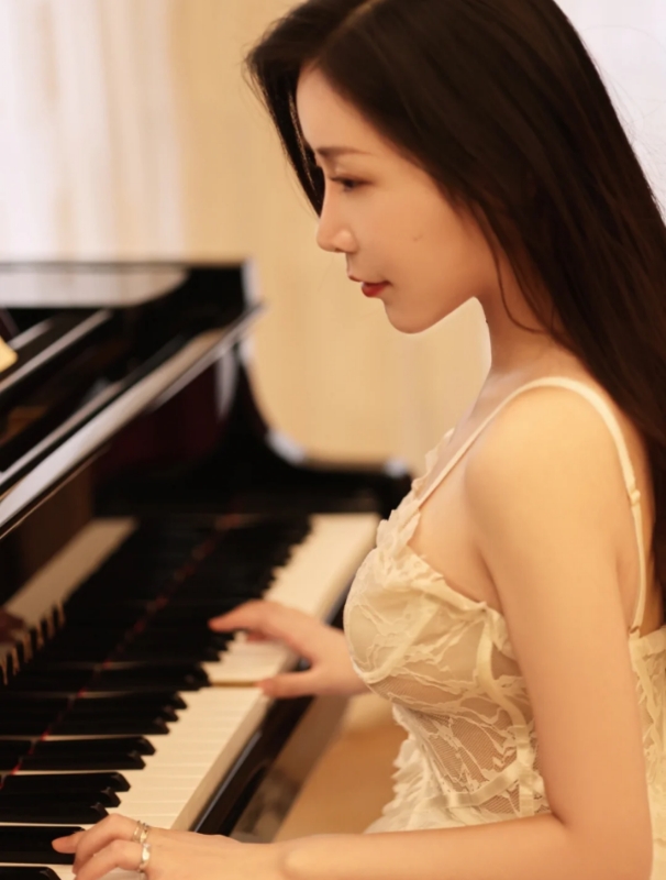 linlin的第二张照片--百色相亲服务中心