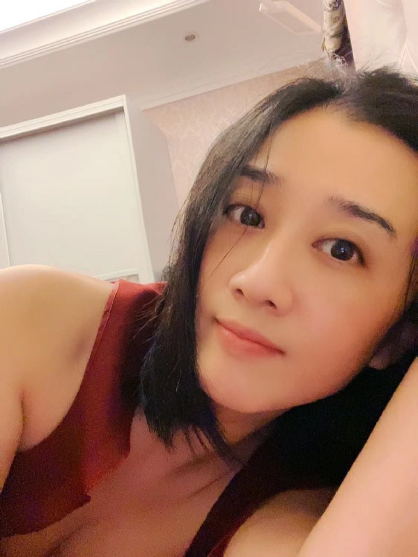 HongYu的第一张照片--百色相亲服务中心