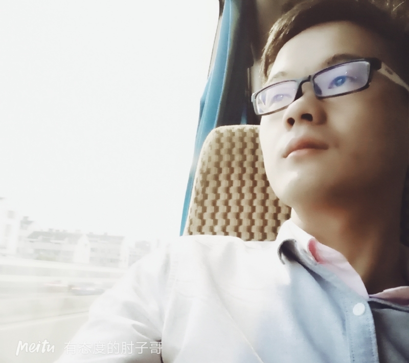 尹骏的第三张照片--百色相亲服务中心