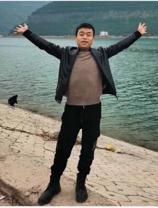 寂寞的风的第二张照片--百色相亲服务中心