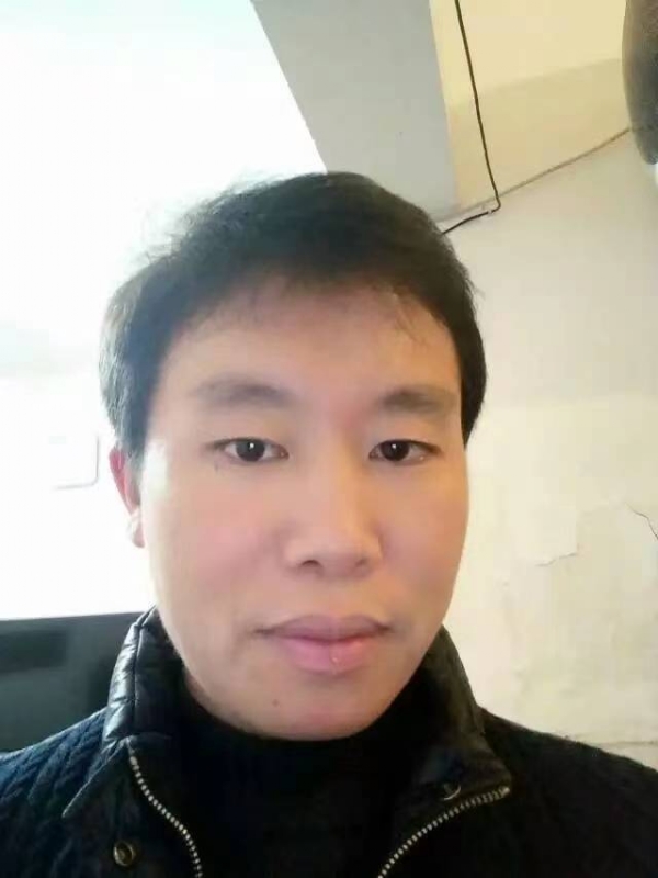 擎天柱的第三张照片--百色相亲服务中心