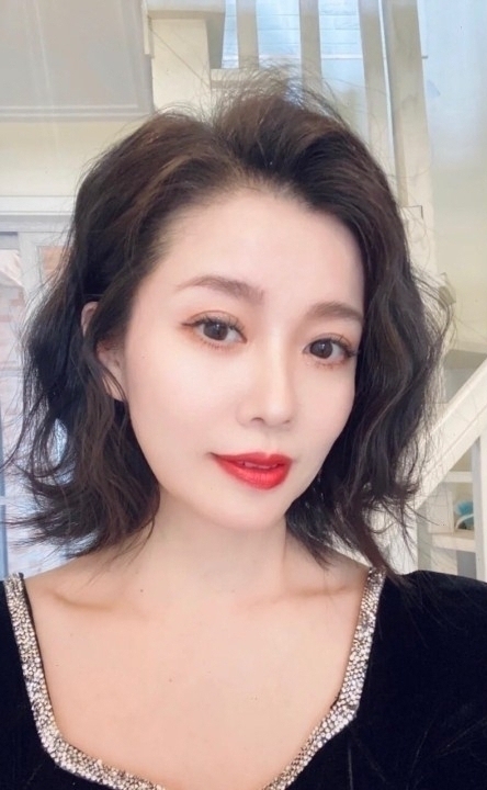 束負的第一张照片--百色相亲服务中心