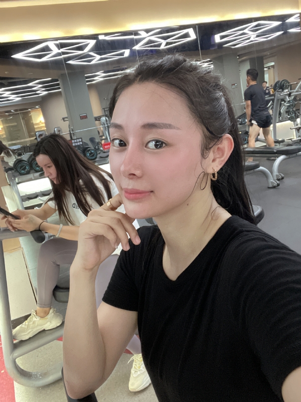 凉人心的第一张照片--百色相亲服务中心