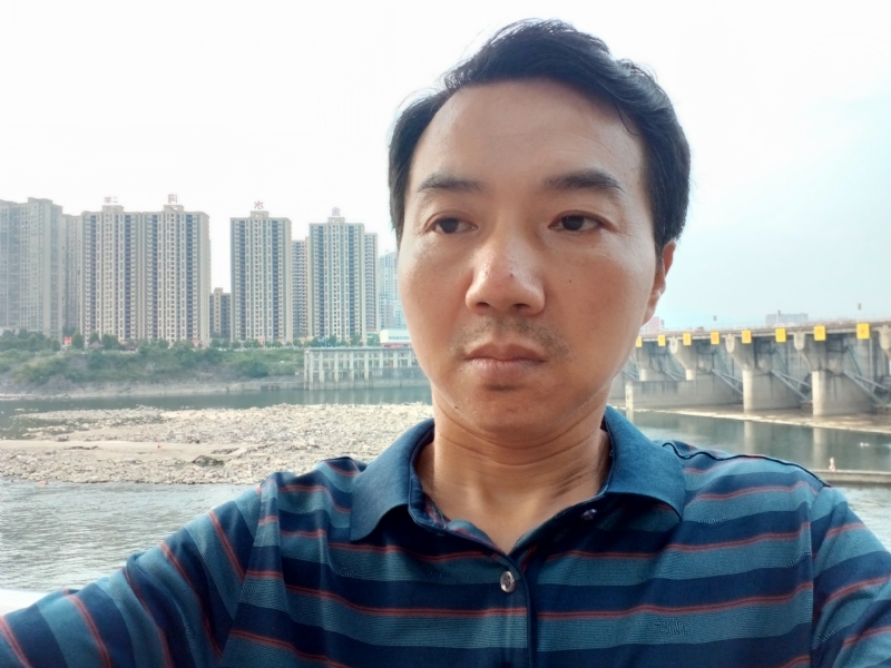 yangguang的第一张照片--百色相亲服务中心