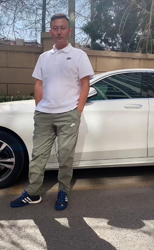 撕心裂肺的第一张照片--百色相亲服务中心