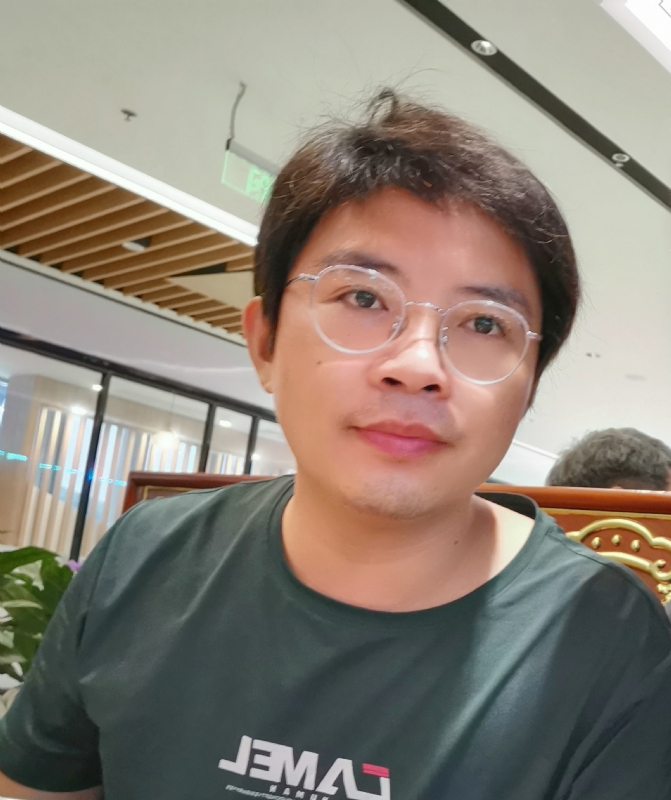 陆迅的第三张照片--百色相亲服务中心