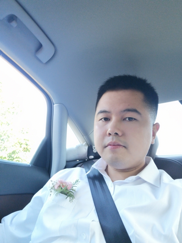 小阿郎的第二张照片--百色相亲服务中心