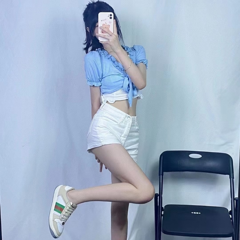 宝宝的第一张照片--百色相亲服务中心