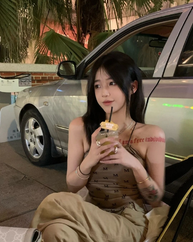 娜娜的第一张照片--百色相亲服务中心