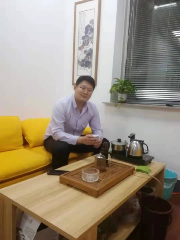 阳光的第一张照片--百色相亲服务中心