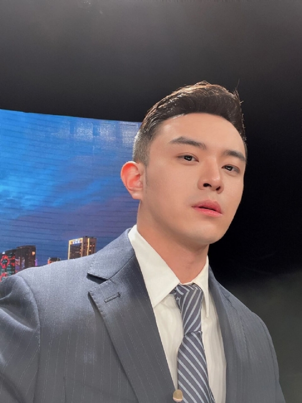 韩哥的第二张照片--百色相亲服务中心