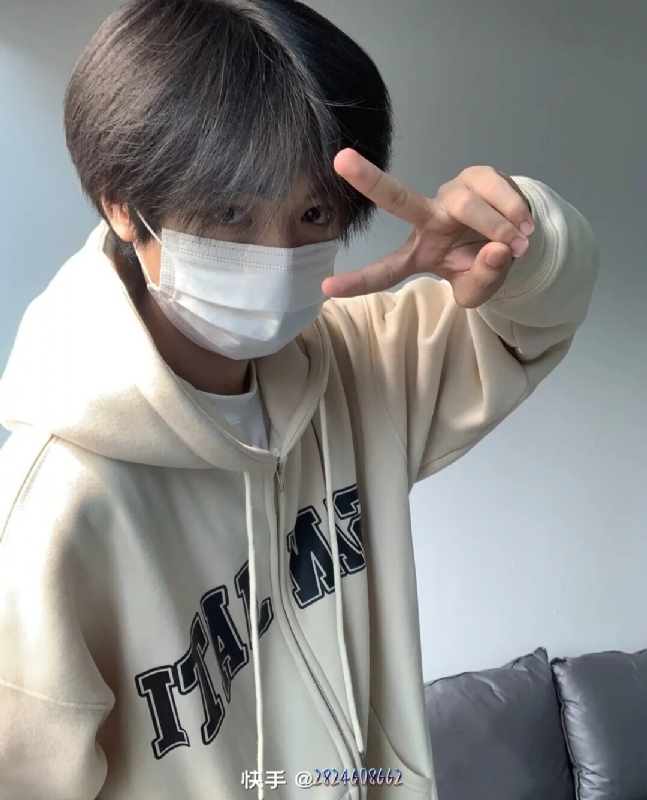 emo的风的第一张照片--百色相亲服务中心