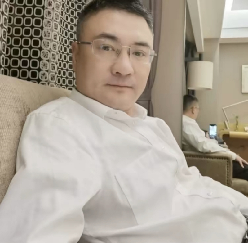 追逐的第二张照片--百色相亲服务中心