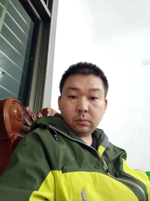 阿汤的第一张照片--百色相亲服务中心