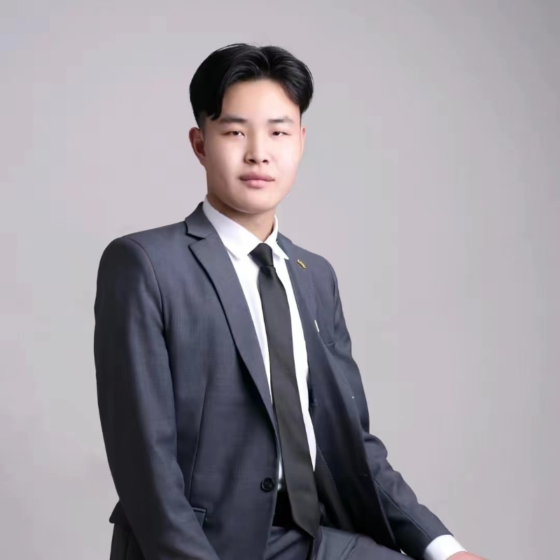 孤独的狼的第一张照片--百色相亲服务中心