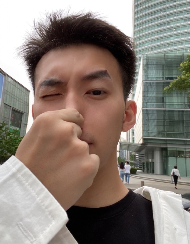 绝世大冤种的第四张照片--百色相亲服务中心